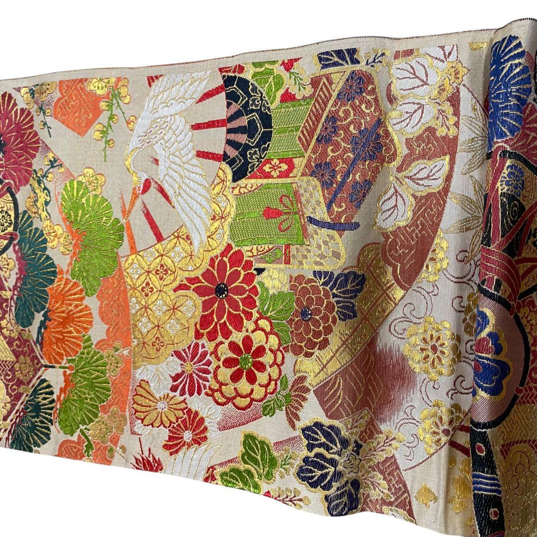 未使用　西陣織　ヴィンテージ 古布　反物　帯や着物にも　鶴、金系　正絹