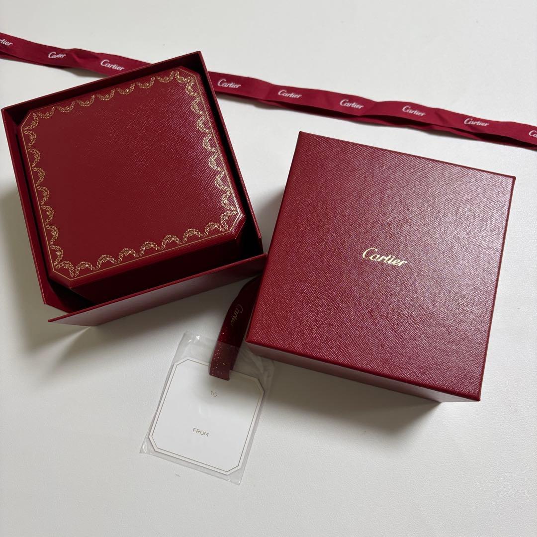 極美品　カルティエ　バングル　ブレスレット　ケース　空箱　現行品　リボン付き