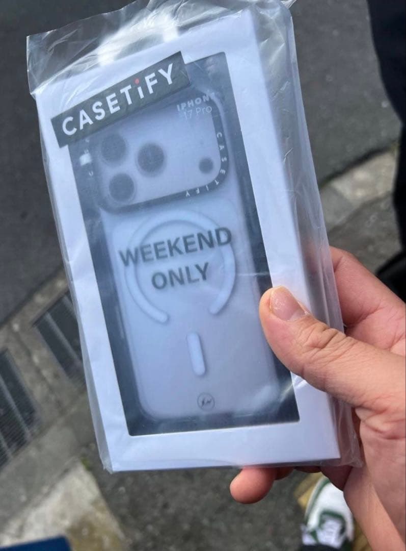 iPhone17 pro WEEKEND店舗限定 フラグメント CASETiFY