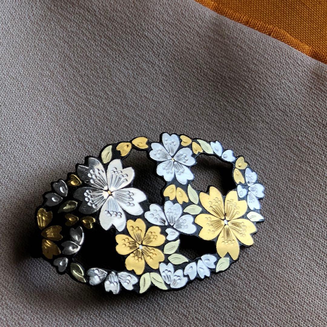 象嵌　ペンダントブローチ　透かし小判　桜