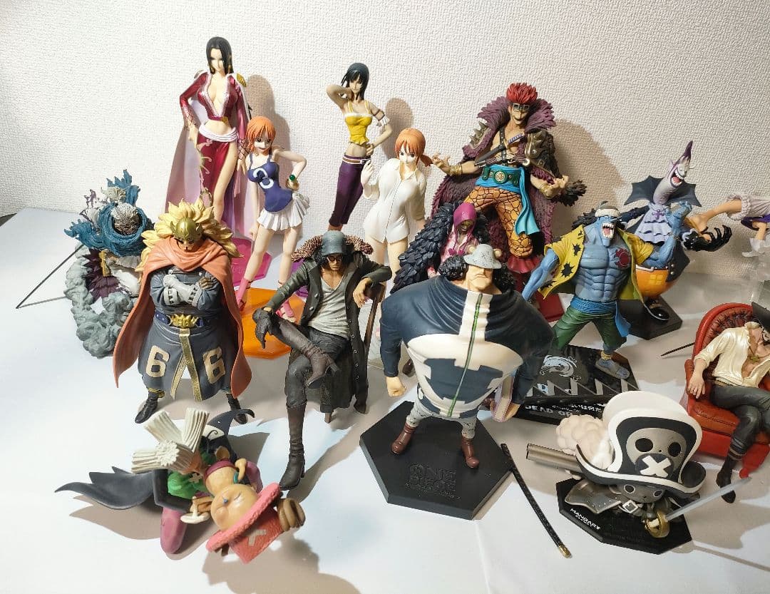 ☆　ワンピースフィギュア　大量まとめ売り　ハンコック　ナミ　キッド　ミホーク　他