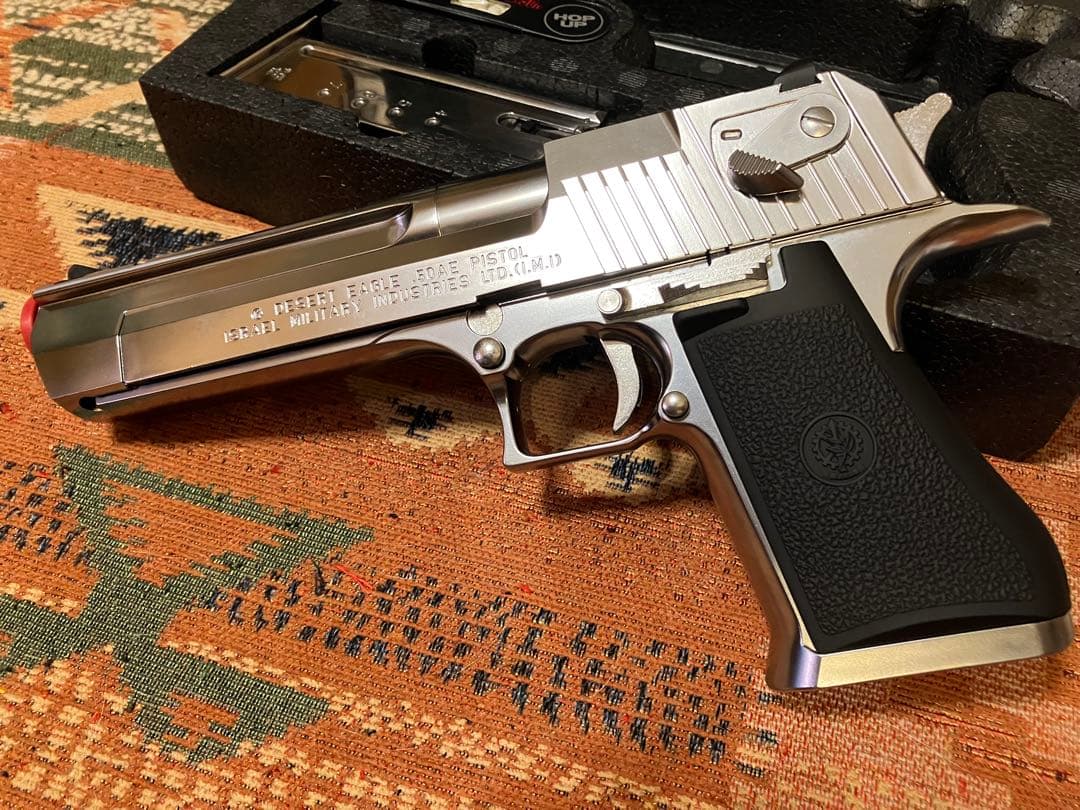 東京マルイ DESERT EAGLE .50 AE クロームステンレス