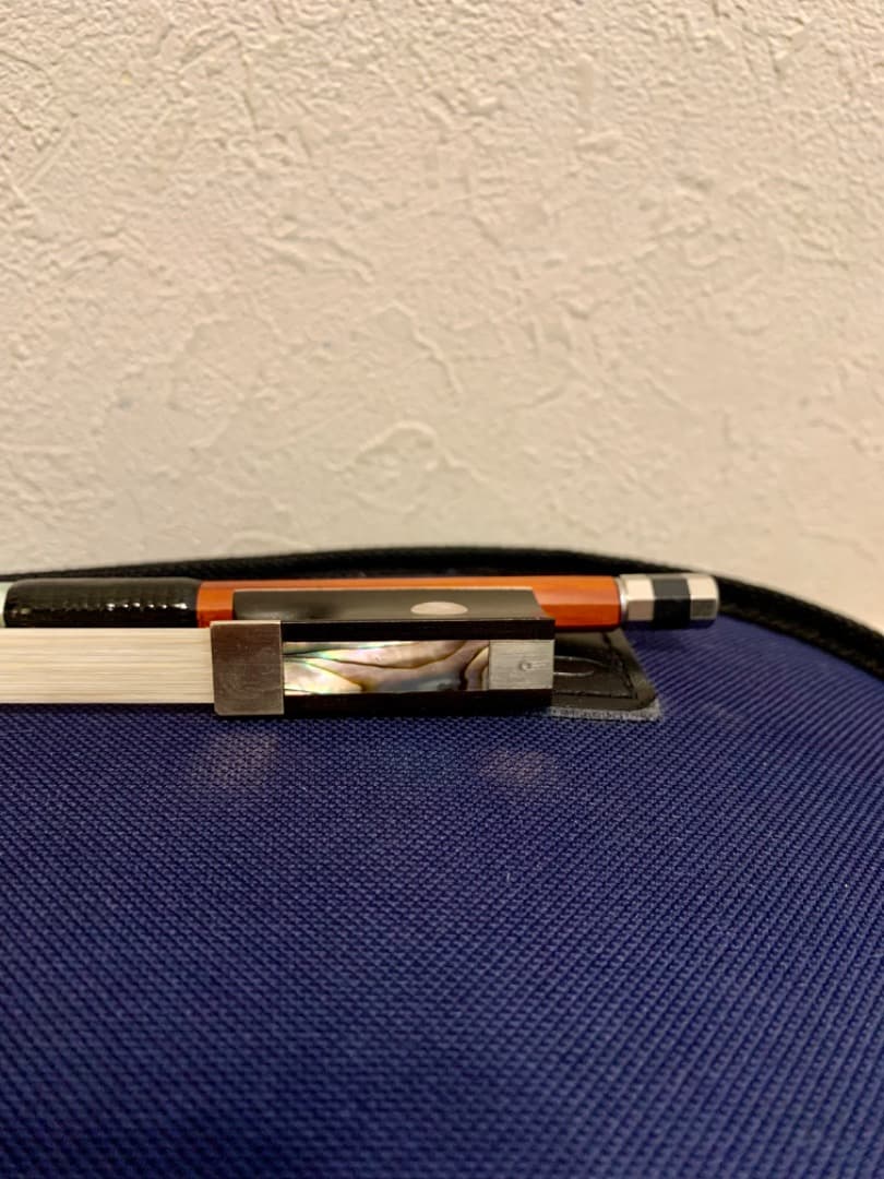 バイオリン弓　7/8 ほぼ新品