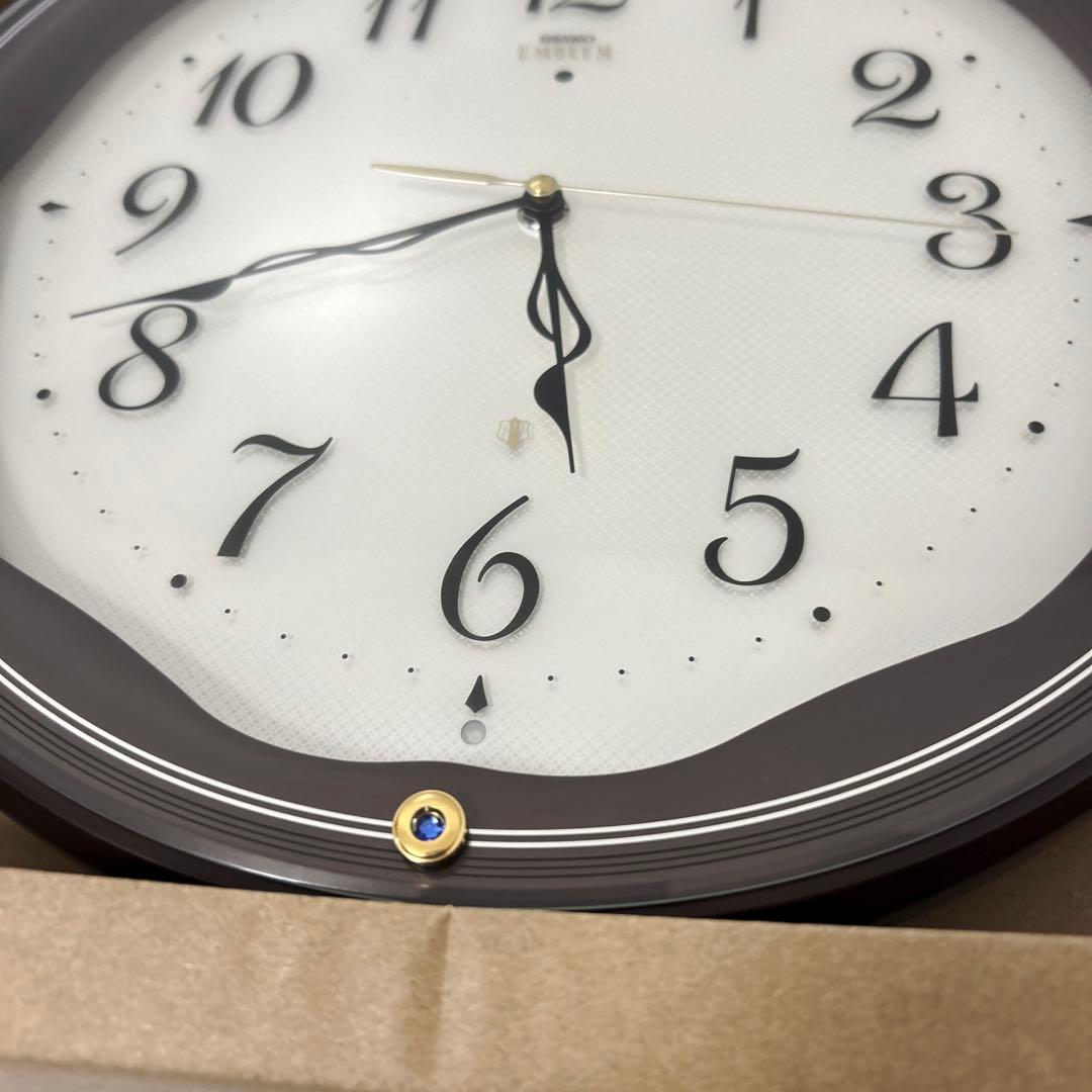 極美品✨ SEIKO EMBLEM 掛け時計 電波時計 スイープ HS551B