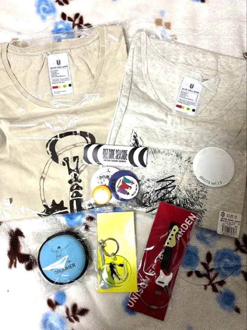 ユニゾン　Tシャツ グッズ