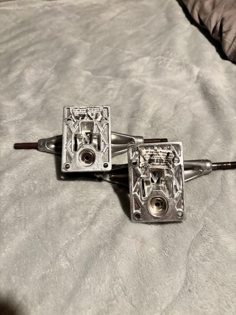 【新品同様】Venture ベンチャートラック V-HOLLOW 5.2 HI