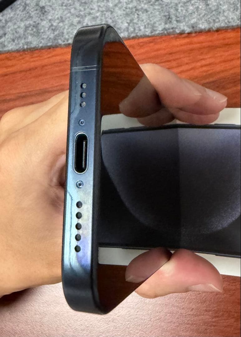 【美品】iPhone 15 Pro 128GB ブルーチタニウム（SIMフリー）