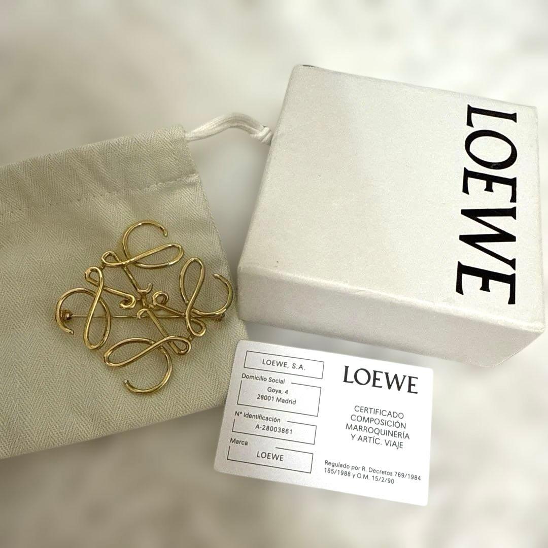 LOEWE(ロエベ) ブローチ アナグラム ゴールド