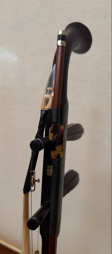 名師堂 黒檀 二胡 弓あり ケース付き 中国弦楽器