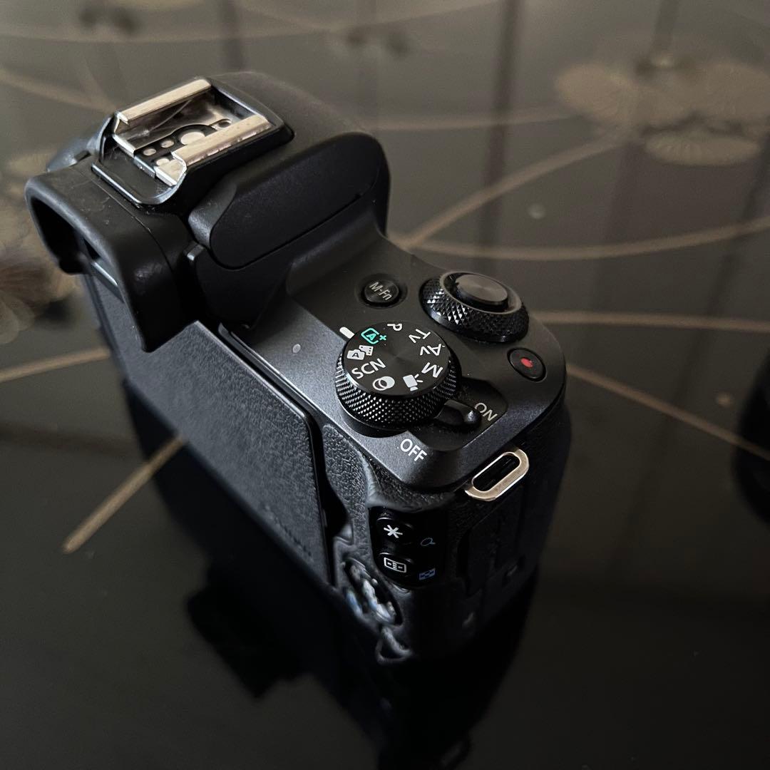 Canon EOS Kiss M 本体 + 付属品 + 非売品リグ