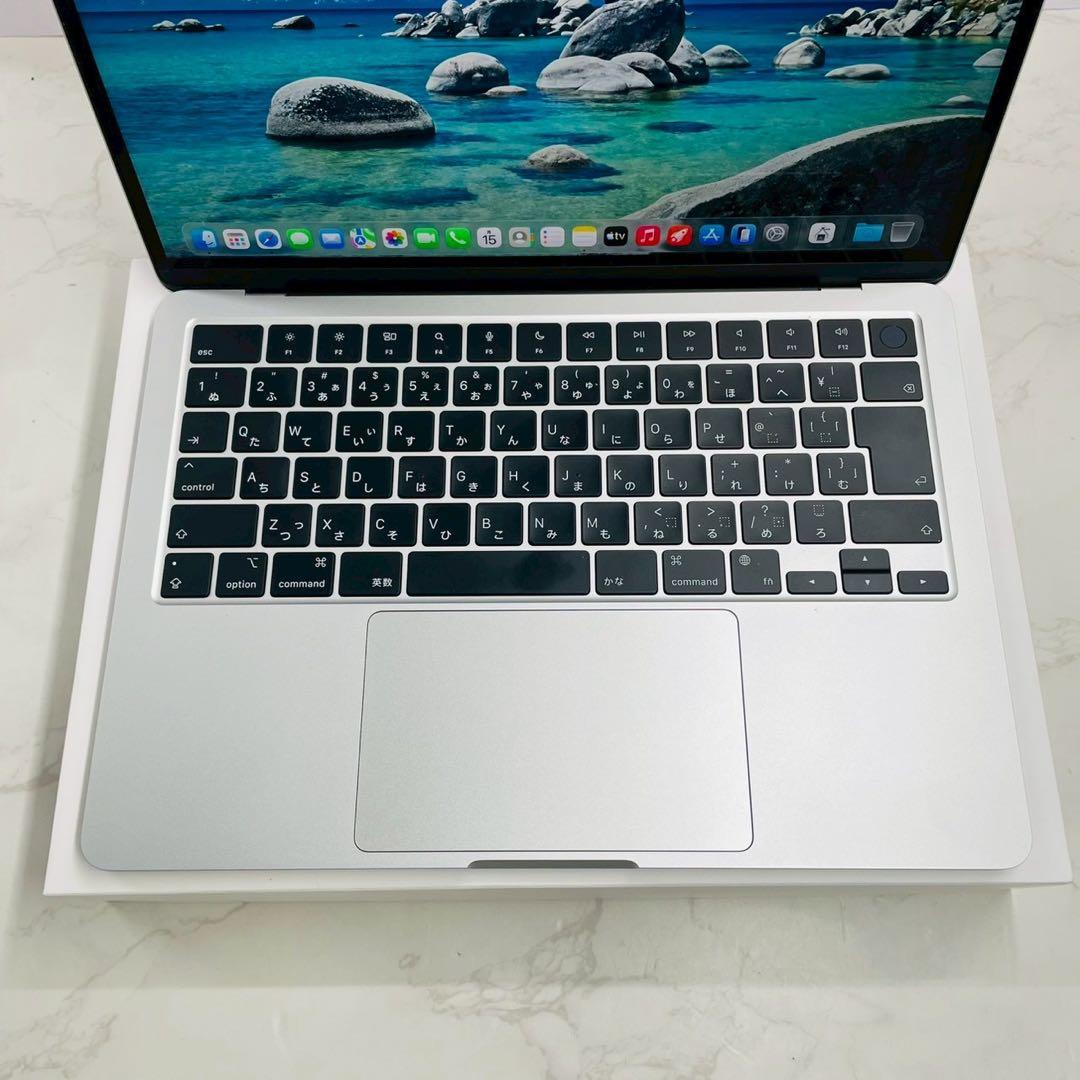 美品 macbook air 2022 M2 8GB 256GB 充放電15回