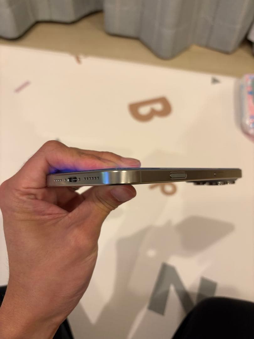 iPhone 16promax 256GB SIMフリー　ナチュラルチタニウム