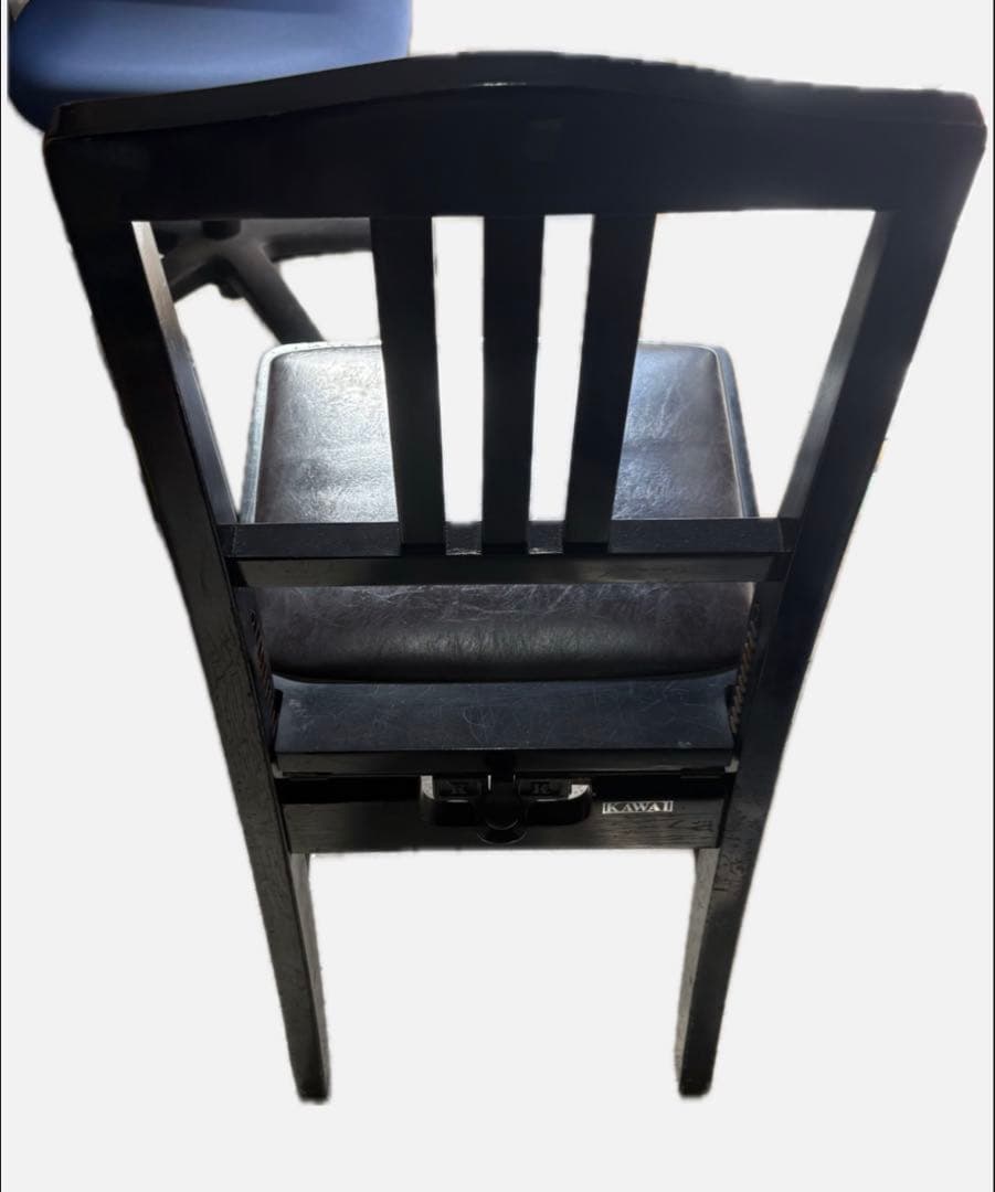 ピアノ　椅子　カワイ