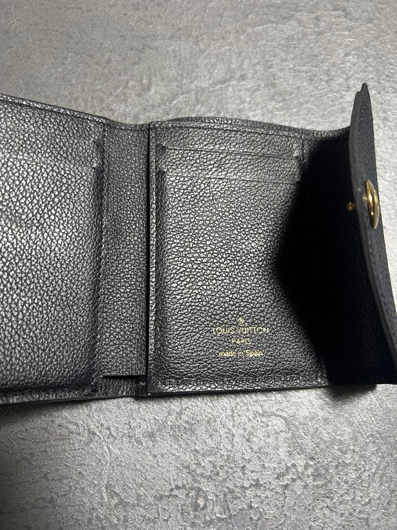 Louis Vuitton 三つ折り財布 箱あり　一部ホック修理あり。