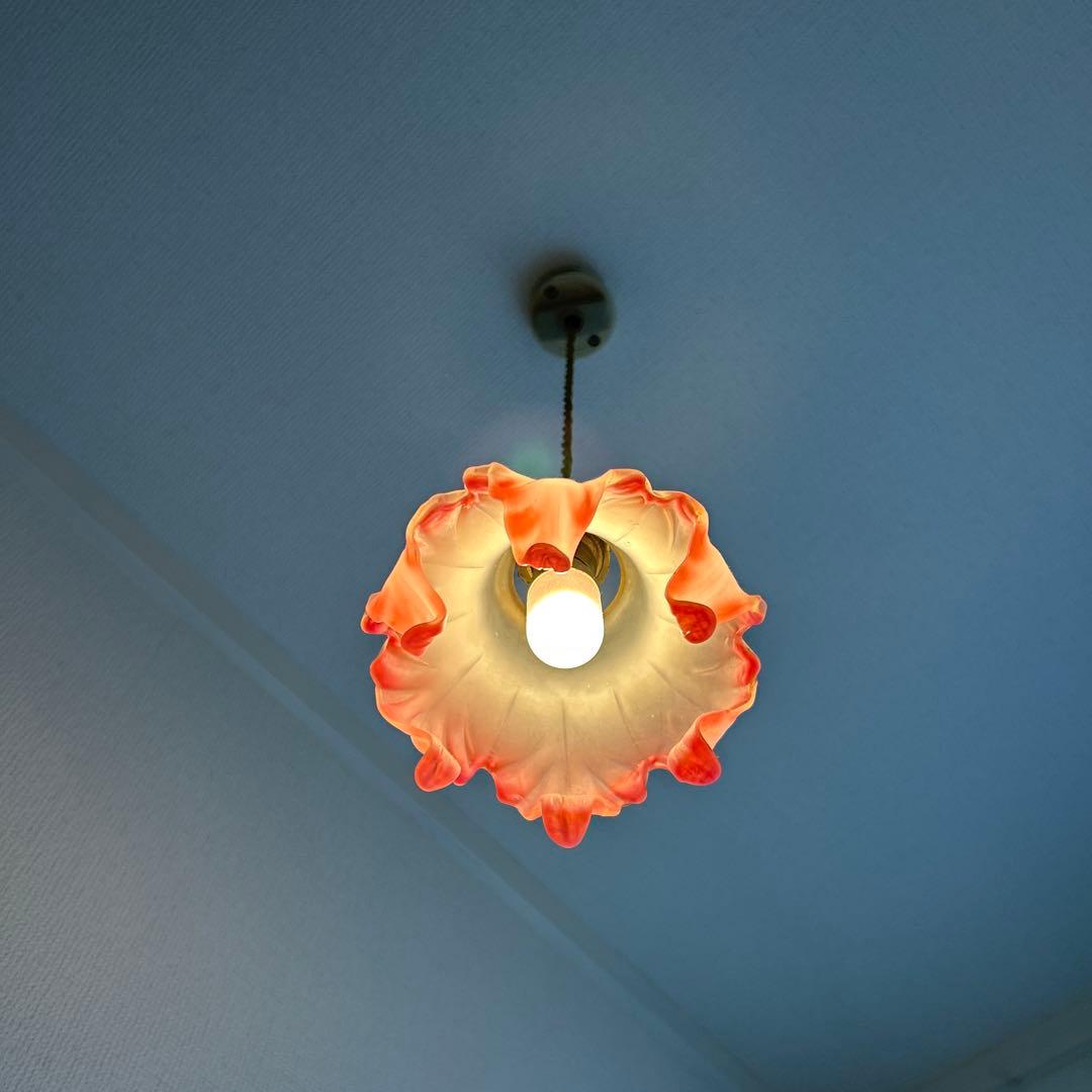 アンティーク⭐︎ペンダントライト ピンクとホワイトのガラス