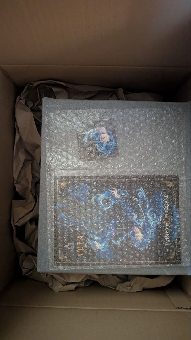 イデア・シュラウド ツイステ フィギュア 特典 ポストカード 缶バッジ