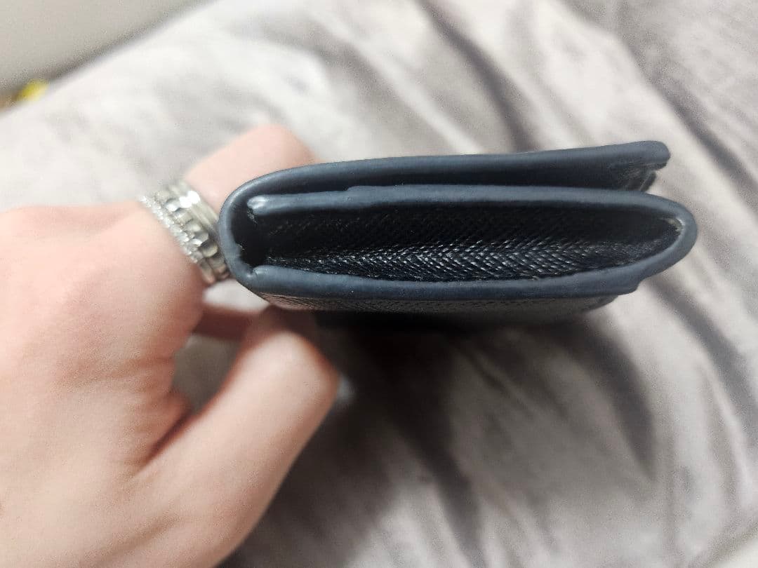 PRADA サフィアーノ トライアングル カードケース