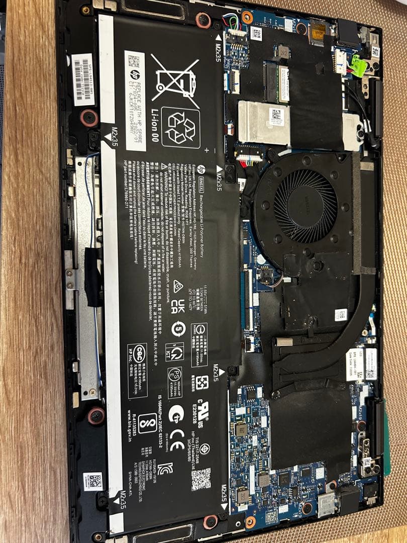 HP ENVY x360 13 ay0000AU ベーシックモデル