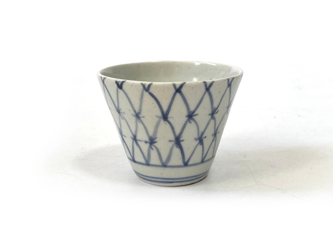骨董　古伊万里　アンティーク　染付　網代文様　網文様　蕎麦猪口　酒器　初期伊万里