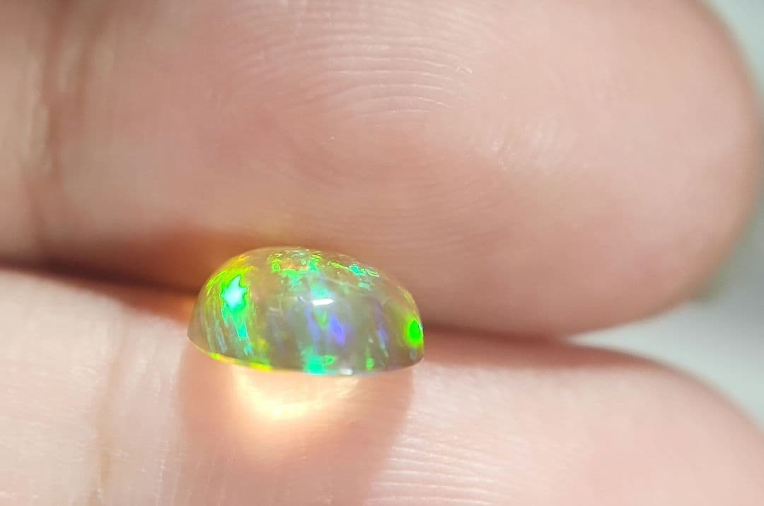 天然ファイアーオパール 1.837ct