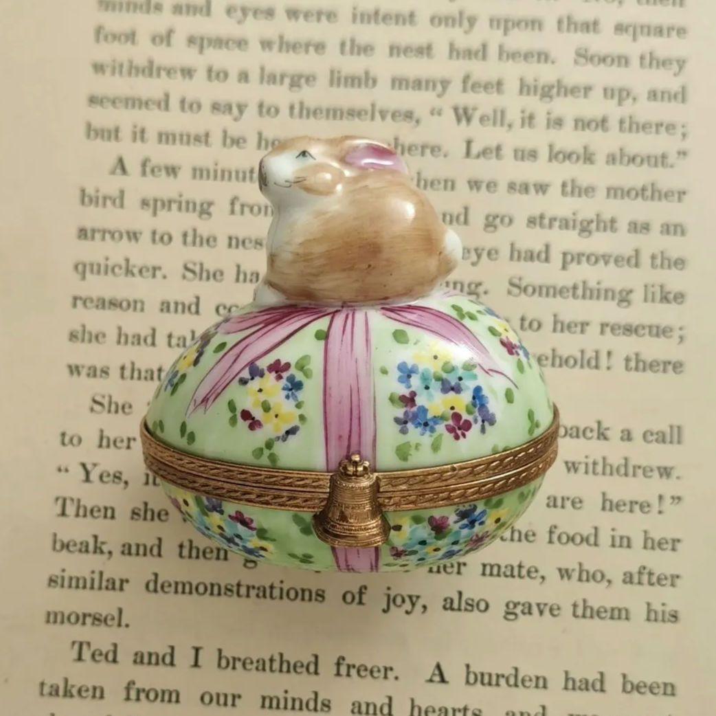 限定生産リモージュボックス　うさぎ　イースターエッグ兎　お花畑　フランス製小物入