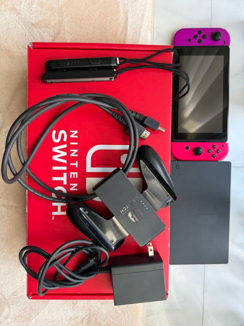 Nintendo Switch 本体 ピンク/パープル 充電器付き