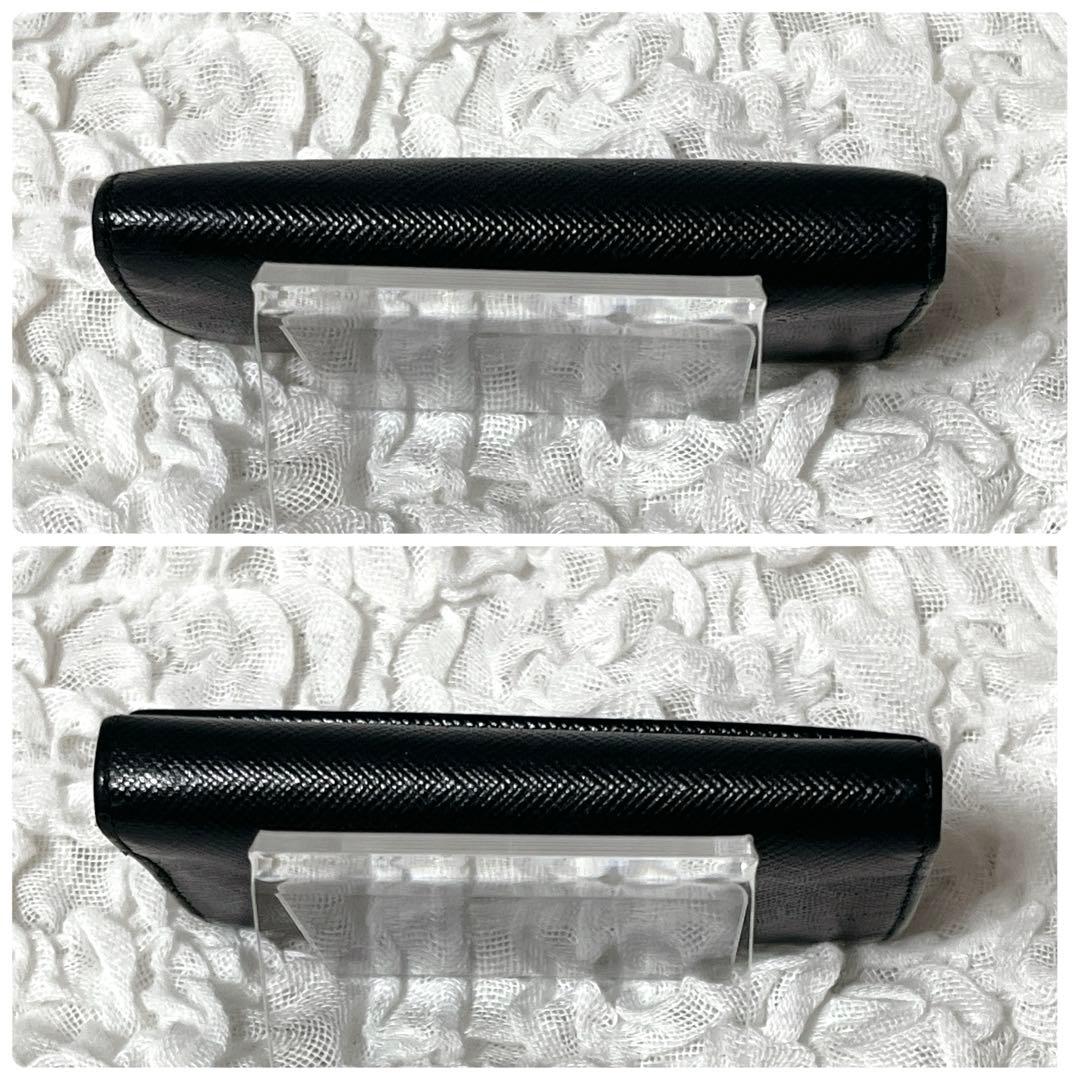 美品✨プラダ 6連キーケース トライアングルロゴ サフィアーノレザー 黒 三角