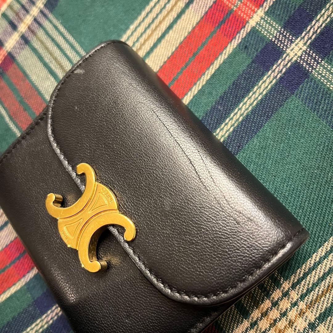 セリーヌ スモール フラップウォレット トリオンフ ブラック