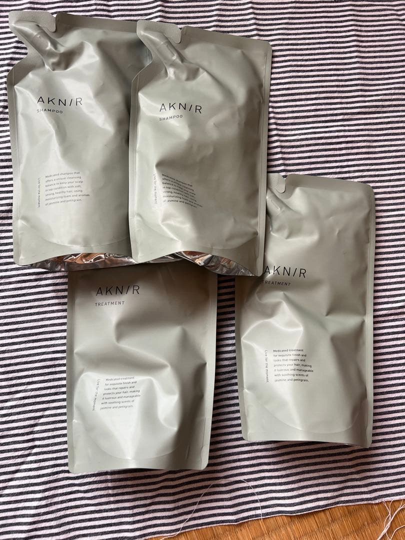 AKNIR アクニー　シャンプー　ヘアトリートメント 2×2セット