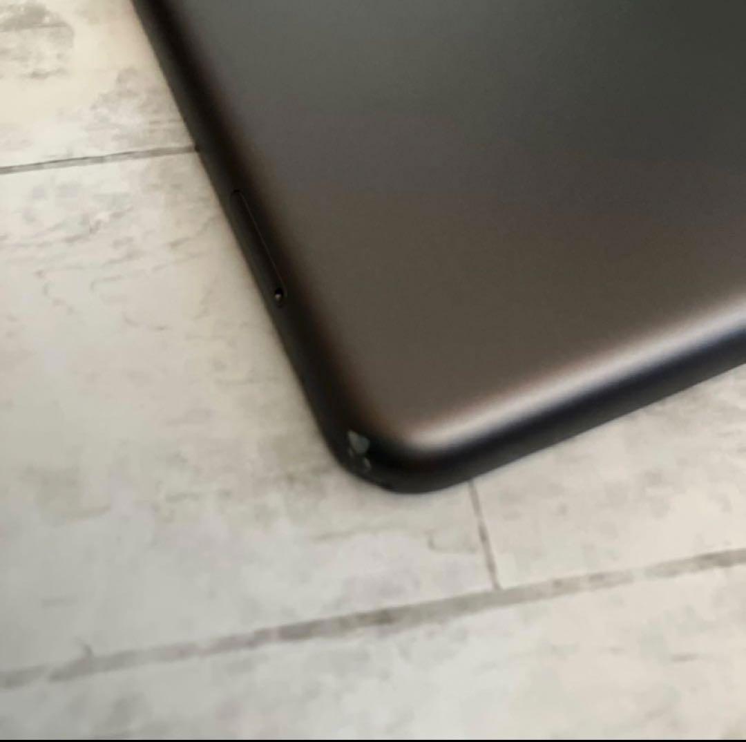 Apple iPad (第8世代) スペースグレー 32GB