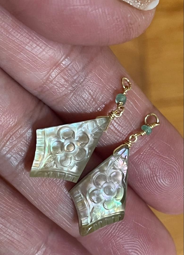 R Hです⭐︎14kgfブラウンマザオパ✖️水晶のチャーム