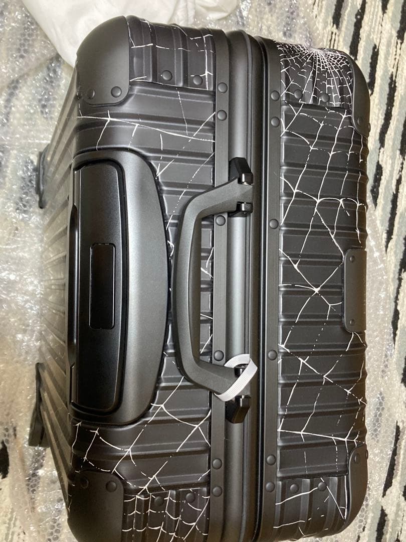 k【新品未使用】シュプリーム/リモワ 49L キャリーケース