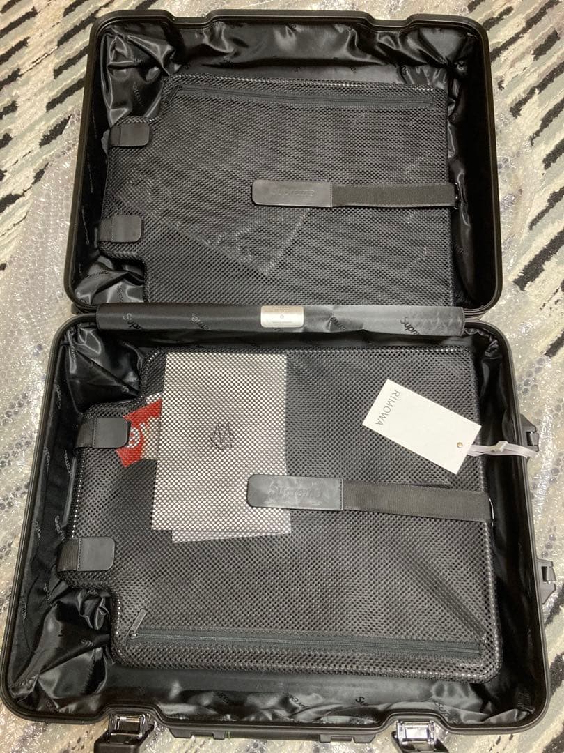 k【新品未使用】シュプリーム/リモワ 49L キャリーケース