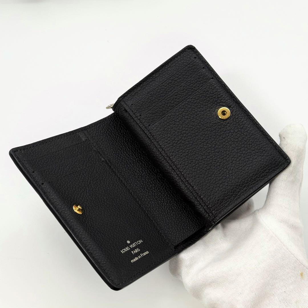 ✨極美品 現行モデル✨ルイヴィトン アンプラント クレア 折り財布 ブラック箱袋