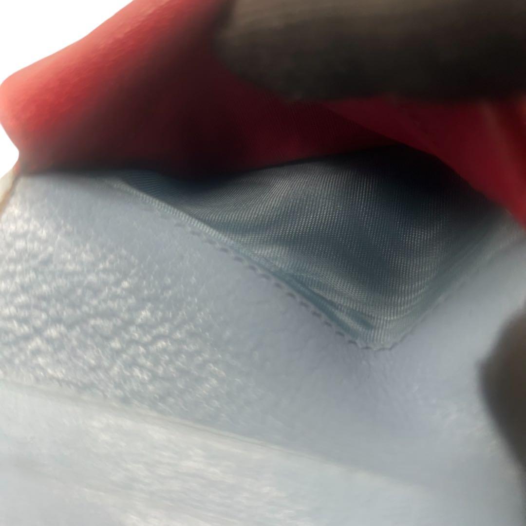 希少カラー miu miu マドラスラブ 二つ折り財布 ハート 水色×赤 レザー