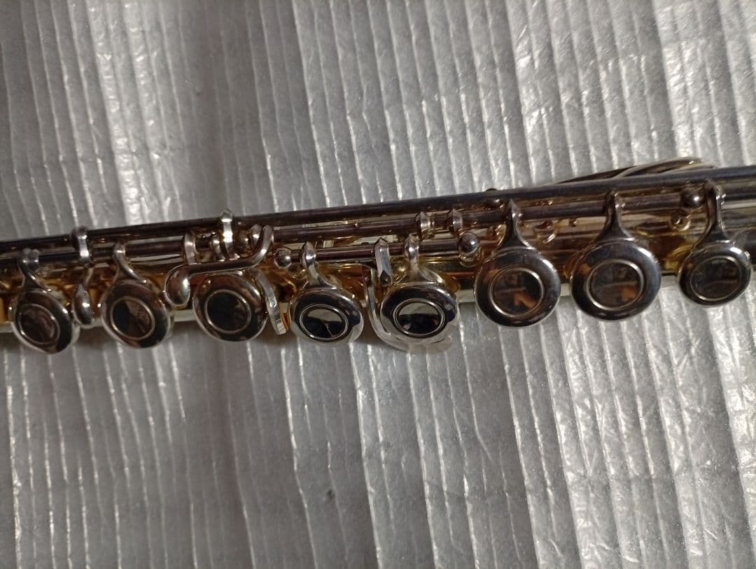 ヤマハ YFL211S フルート Eメカ付き　初心者　吹奏楽