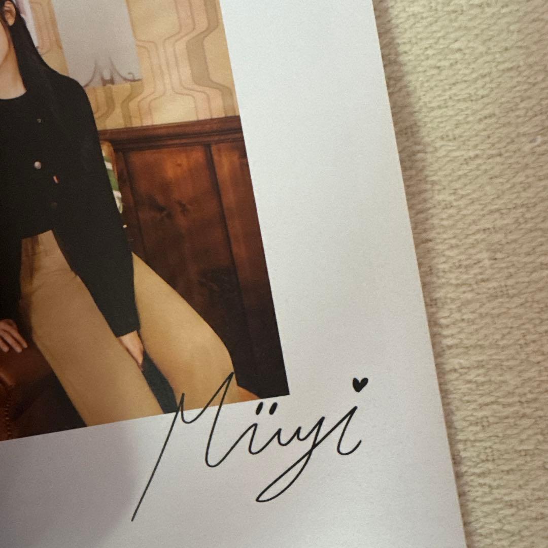 希少　ニュージーンズ newjeans リーバイス Levi's 写真集カタログ