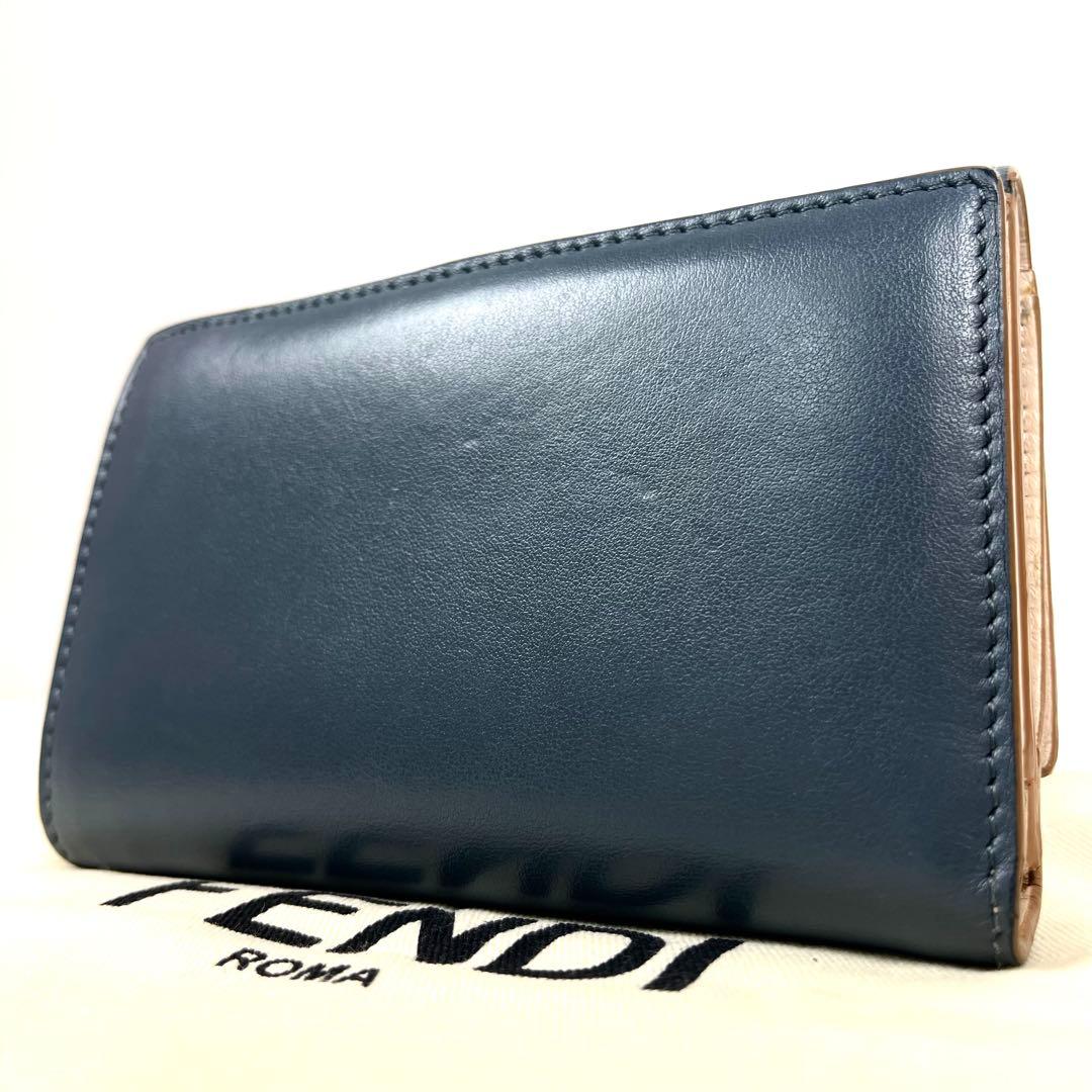 フェンディ　ピーカブー　折り財布　ターンロック　バイカラー　レザー　コンパクト