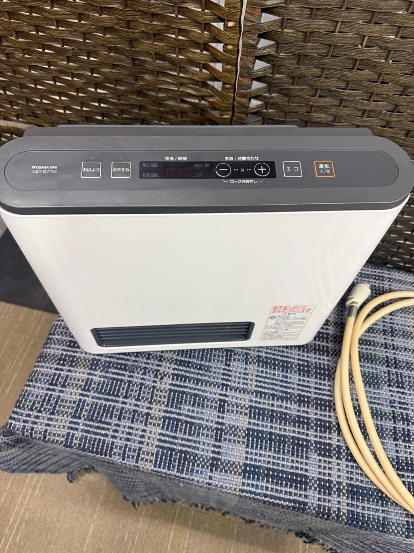 【洗浄消毒作業済】ノーリツ　ガスファンヒーター　都市ガスGFH-2402S-W5