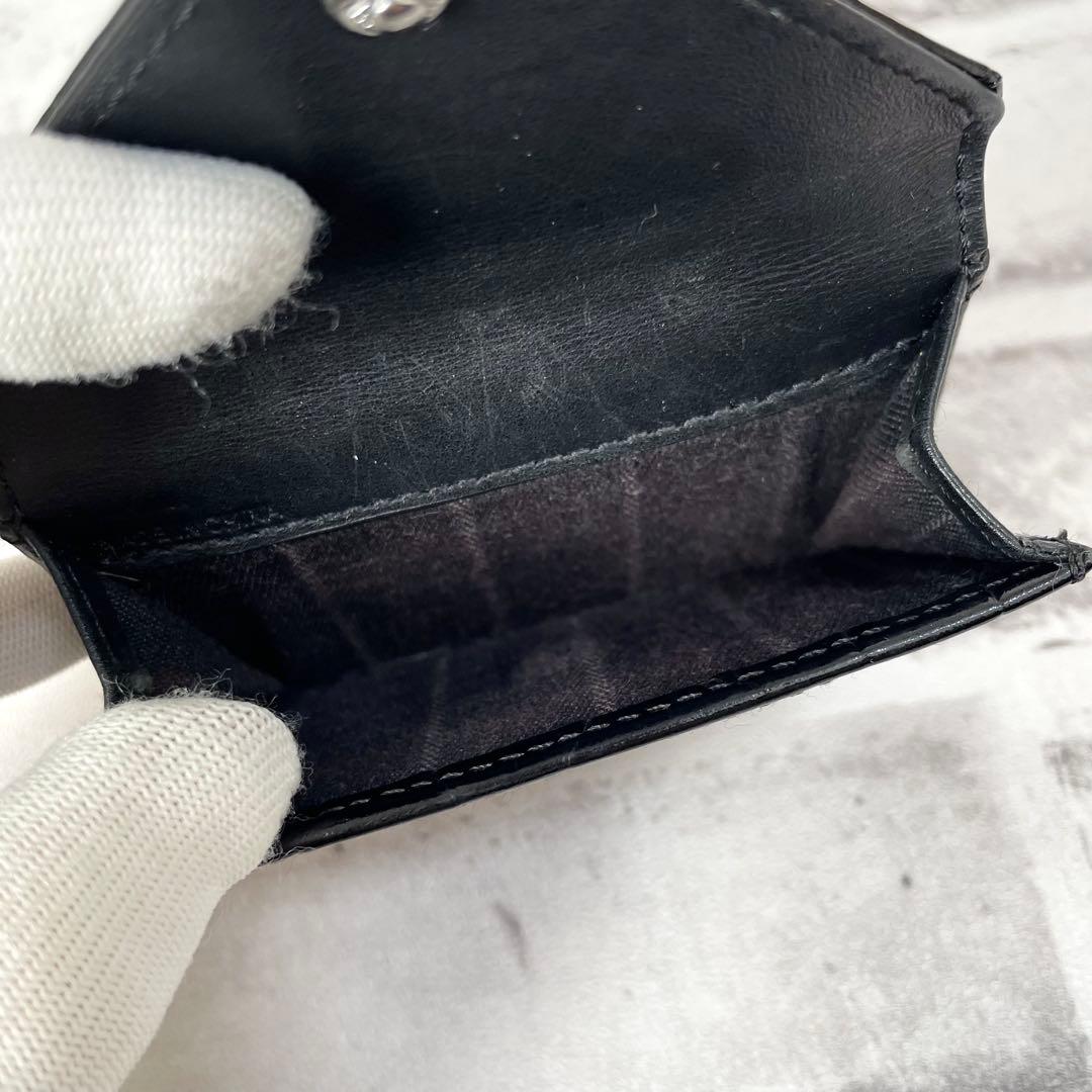 美品✨ヴィヴィアンウエストウッド　三つ折り財布　クロコ型押し　レター型　黒