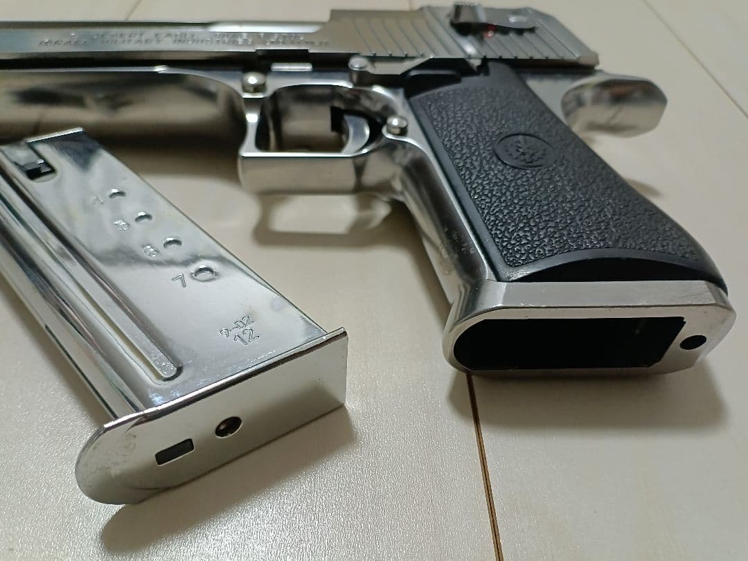 【中古品】東京マルイ 新型 ガスガン「デザートイーグル.50AE」ステンレス