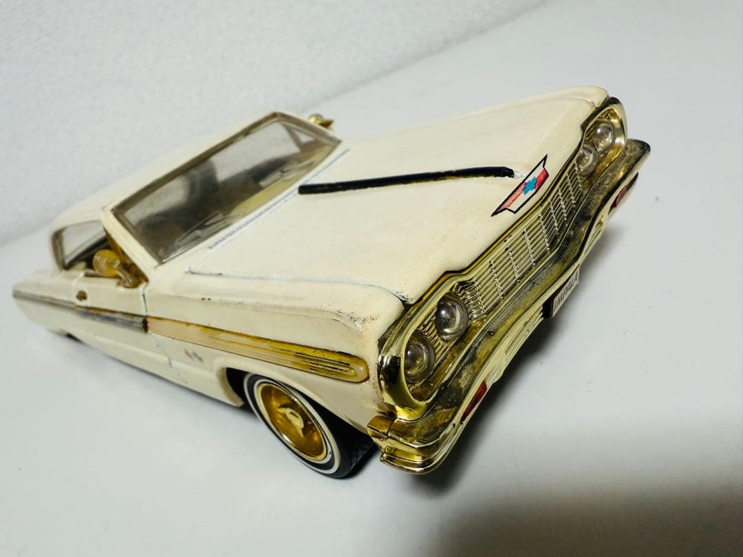'64 Chevyシボレー Impalaインパラ ローライダー 1/24 改造