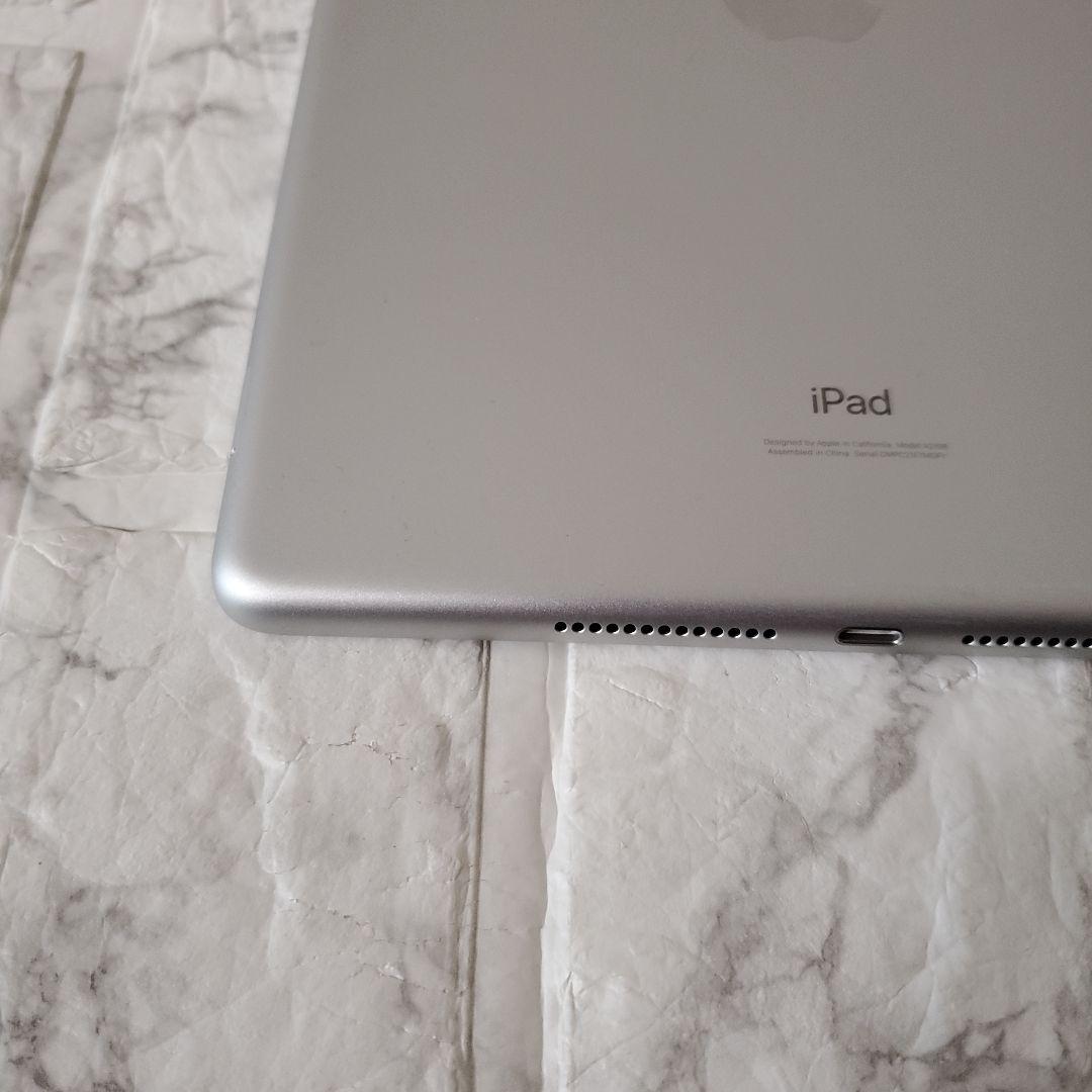 246 iPad 7世代 128GB SIMフリー シルバー