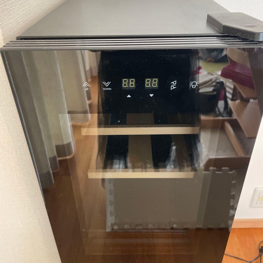ワインセラー 18 ボトル　ブラック　BWC-018P