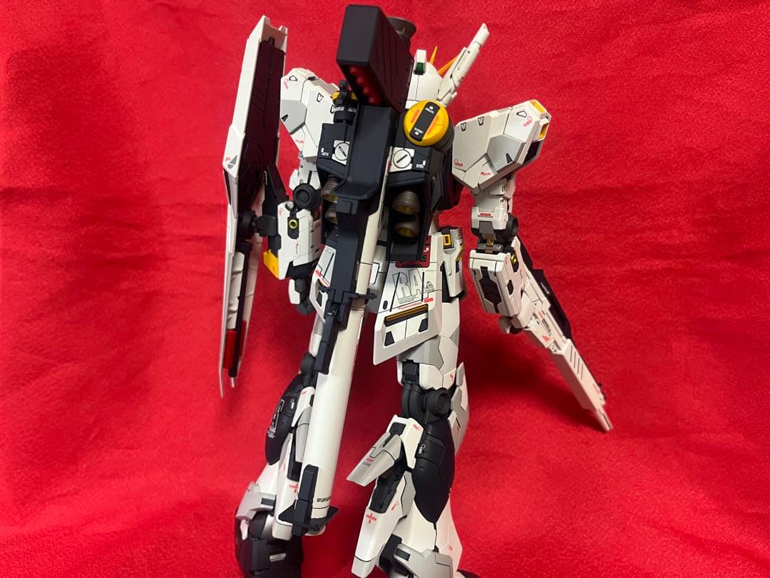 MG1/100 RX-93 νガンダムver.Ka塗装完成品