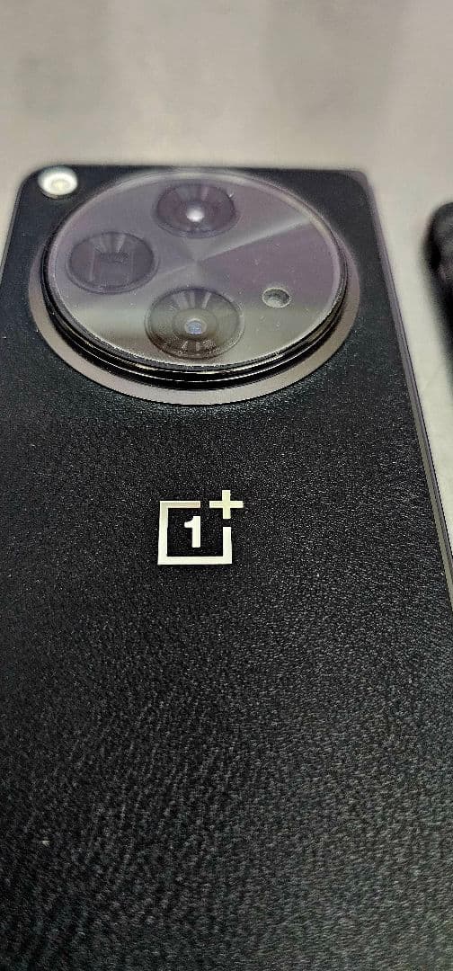 【美品】OnePlus Open 16G/512G グローバル　アラミドケース付