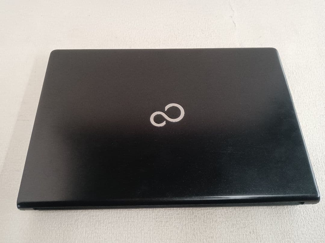 Σ LIFEBOOK SH90/W Ｃorei5 12GB ストレージ無