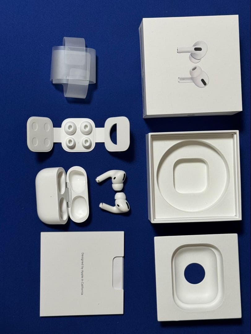 Apple AirPods Pro 第一世代本体　箱あり　写真に写ってるもの全て