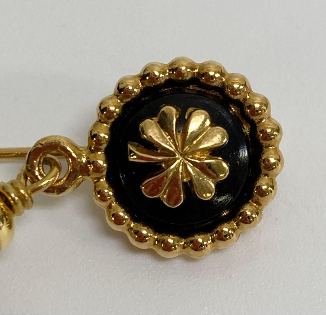 シャネル/CHANEL クローバーモチーフ　ピンブローチ　フェイクパール