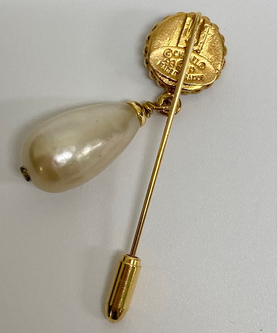 シャネル/CHANEL クローバーモチーフ　ピンブローチ　フェイクパール